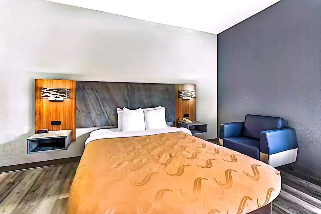 מנהטן Quality Inn & Suites מראה חיצוני תמונה