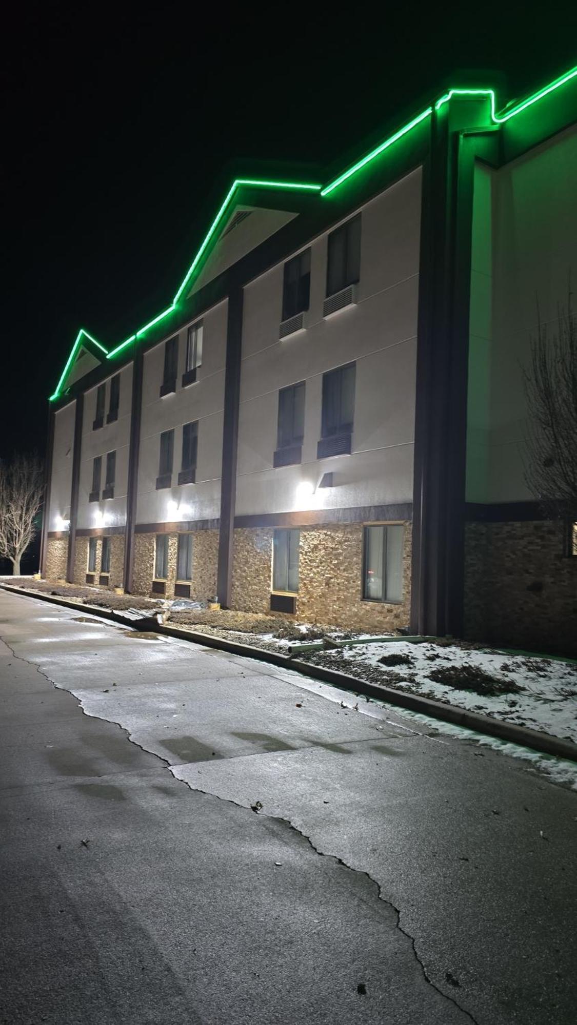 מנהטן Quality Inn & Suites מראה חיצוני תמונה