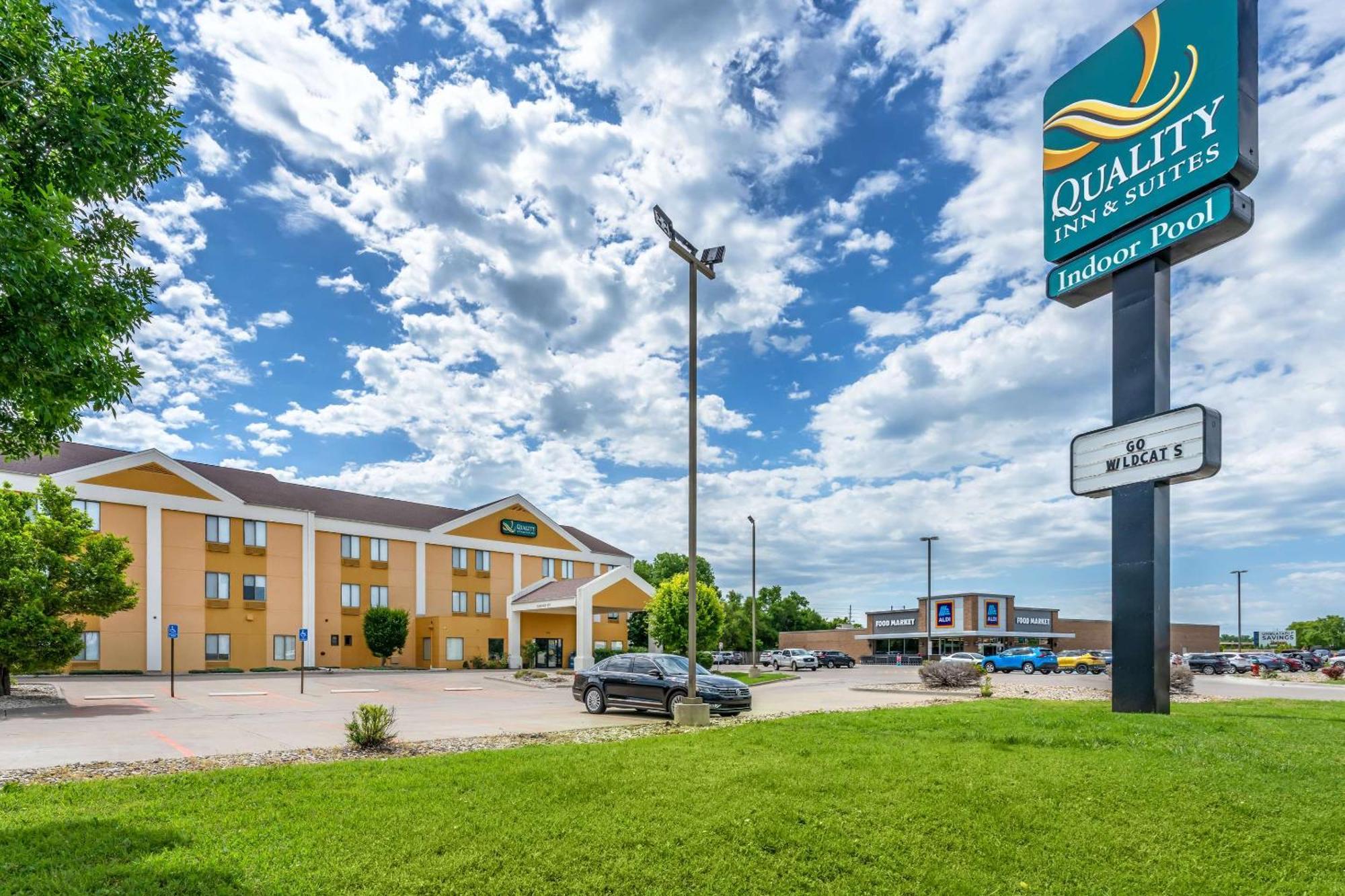 מנהטן Quality Inn & Suites מראה חיצוני תמונה